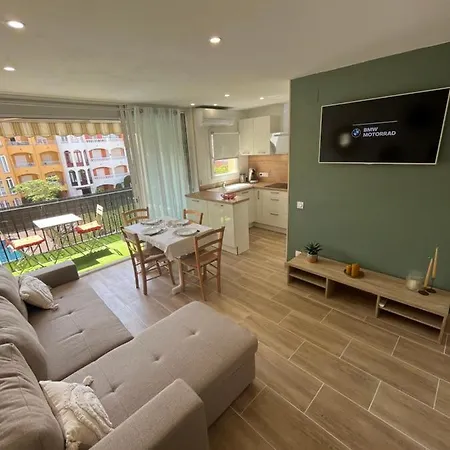 1 Chambre Climatise Avec 3 Piscines A 200 M De La Plage Apartment