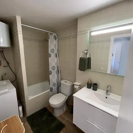1 Chambre Climatise Avec 3 Piscines A 200 M De La Plage