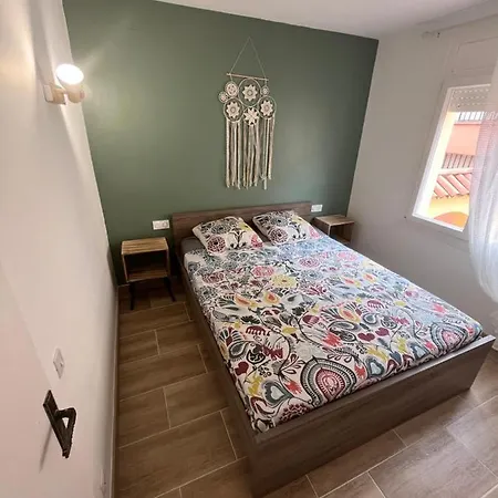 1 Chambre Climatise Avec 3 Piscines A 200 M De La Plage Apartment