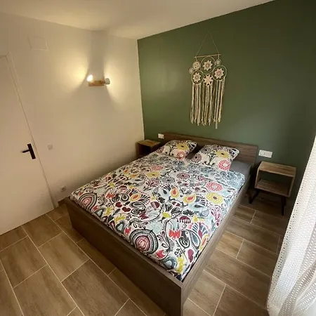 1 Chambre Climatise Avec 3 Piscines A 200 M De La Plage *