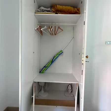 1 Chambre Climatise Avec 3 Piscines A 200 M De La Plage * Empuriabrava